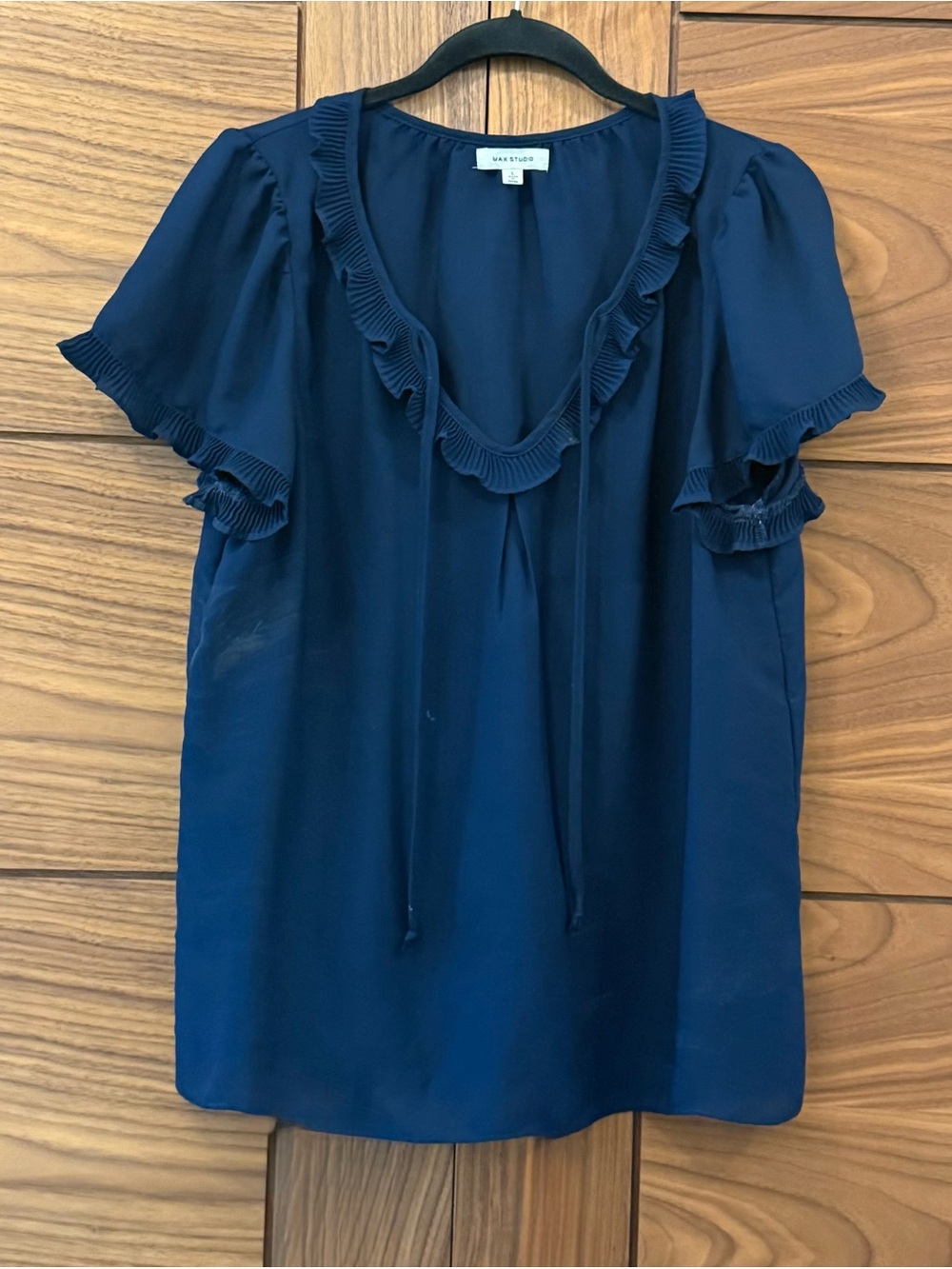 Max Studio Navy Ruffle V-Neck Short Sleeve Blouse Large